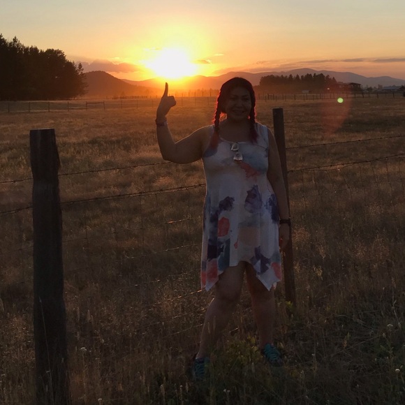 Meet your Posher, Wendy - Picture 1 of 6